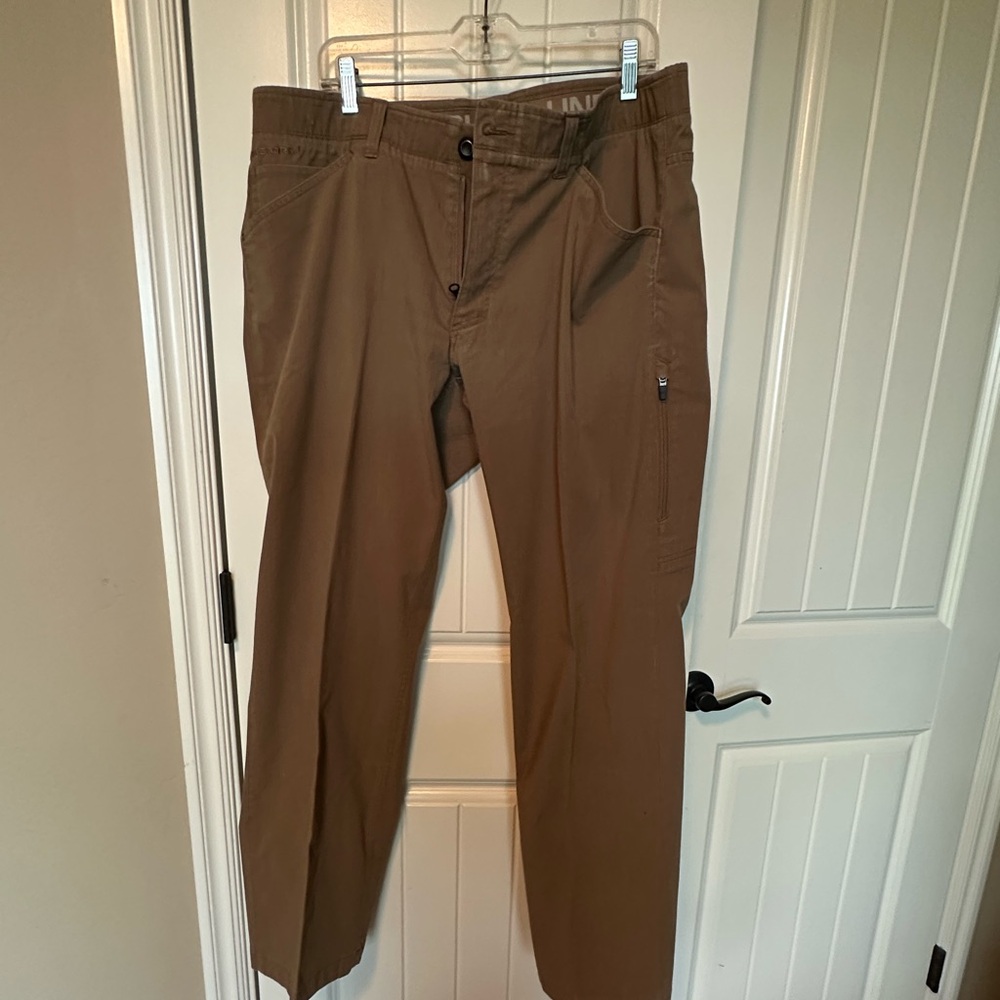 Under Armour Brown Chinos Versatile Business Casual